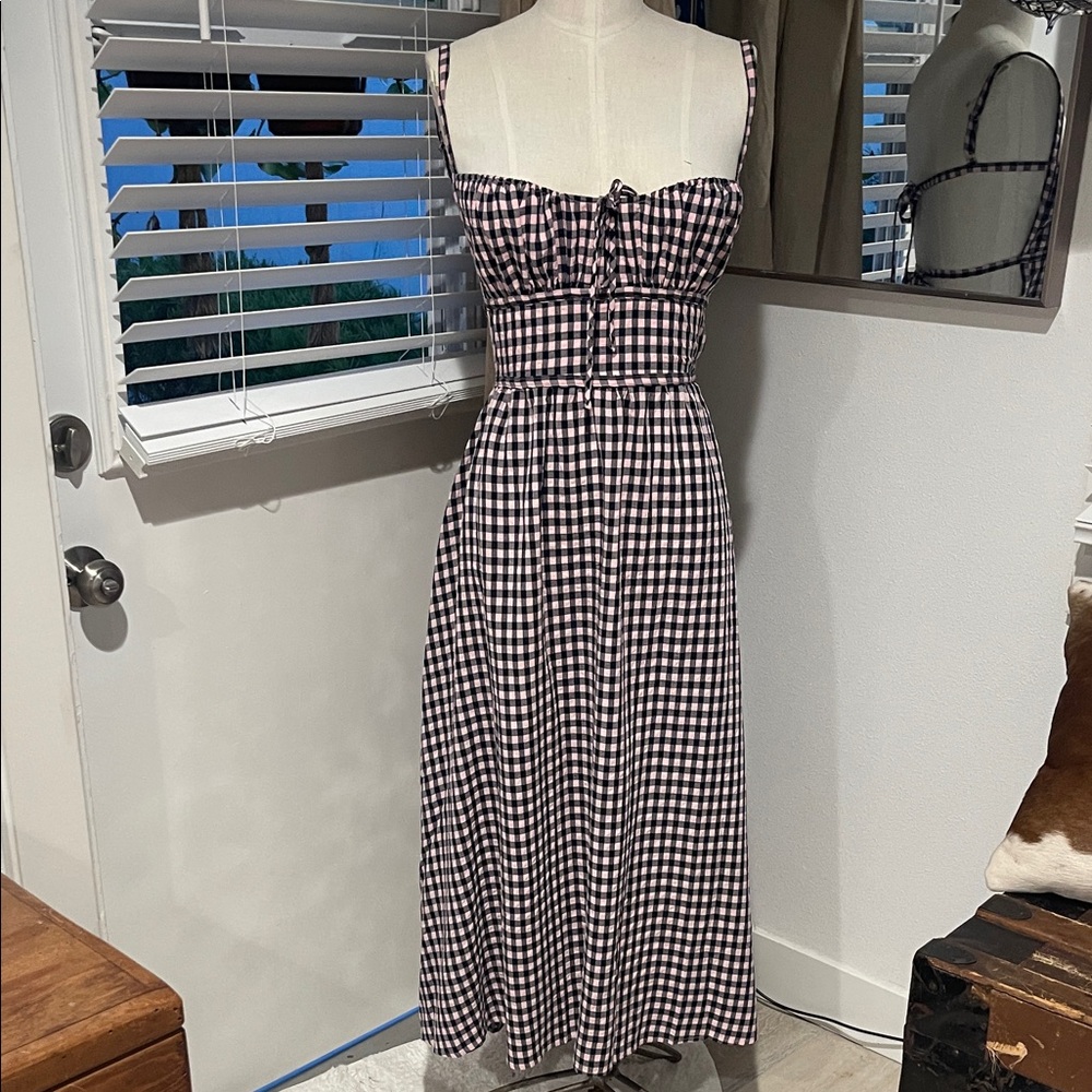 Adorable Brand New Sleeveless Black & White Gingham Midi Dress